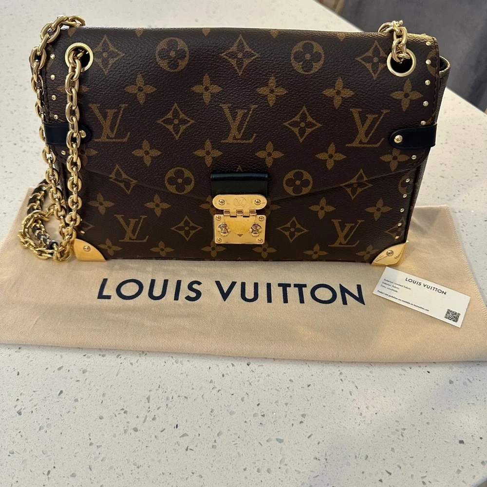 Louis Vuitton Trunkie Bag • LIKE NEW April 2025 - Picture 13 of 15